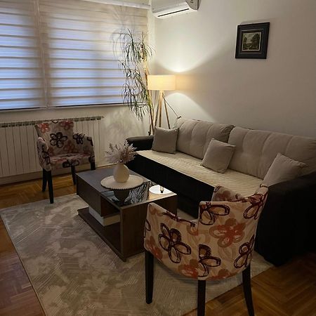 Apartman Manja Lukavica ภายนอก รูปภาพ